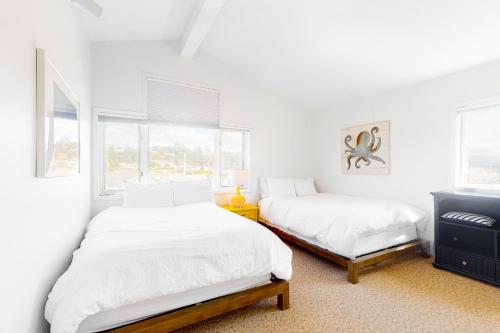 3 Bed 3 Bath Vacation home in Bayshore Beach Club - image 8