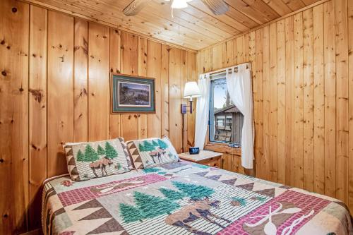 Cedaroma Cabin 3 - image 6