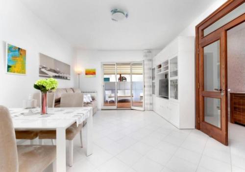 Enjoy Home Sorrento 1