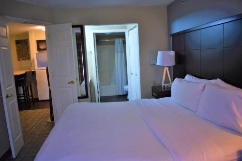 Staybridge Suites Cranbury - South Brunswick by IHG in Cranbury, USA
