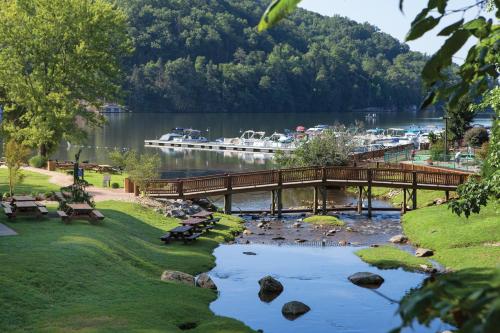 Club Wyndham Resort at Fairfield Mountains Club Wyndham Resort at Fairfield Mountains
