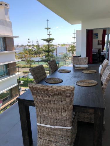 陽台/露台, Eden Island Apartment with a View in 郊區