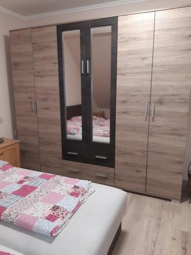 Boglárka Apartman - image 6