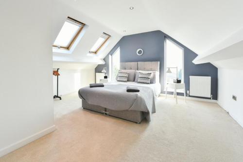 Spacious 3 bedroom apartment gîte à louer Monk Fryston