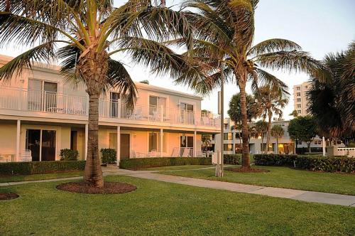 B&B Delray Beach - Berkshire by the Sea - Bed and Breakfast Delray Beach