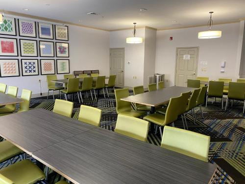 Holiday Inn Express Indianapolis North-Carmel By IHG - 회의실/연회장