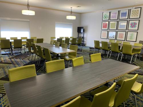 Holiday Inn Express Indianapolis North-Carmel By IHG - 회의실/연회장