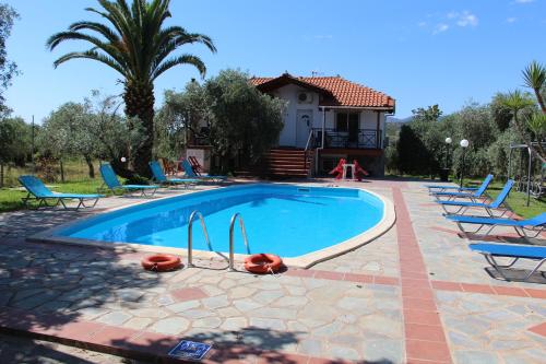 VILLA IATROU 
