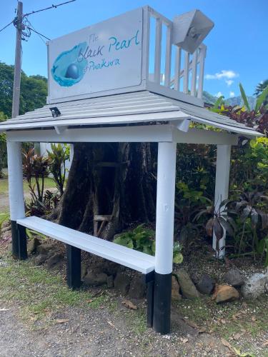 مدخل, The Black Pearl Beachside Apartments in Arorangi