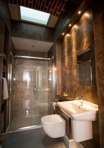 East Walls Hotel 5