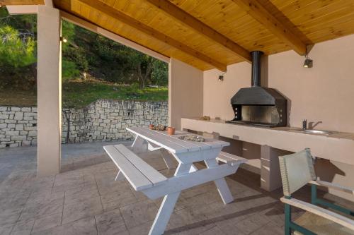 المرافق, One Bedroom Villa in Alykanas