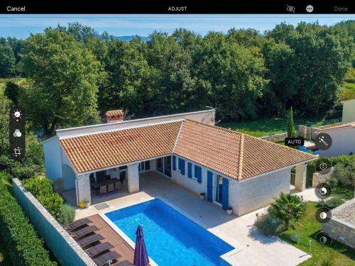 Viesnīcas āriene, Villa Blanca with a heated private pool in Ruzici