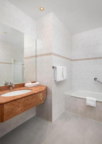 Hotel Le Rive - image 12