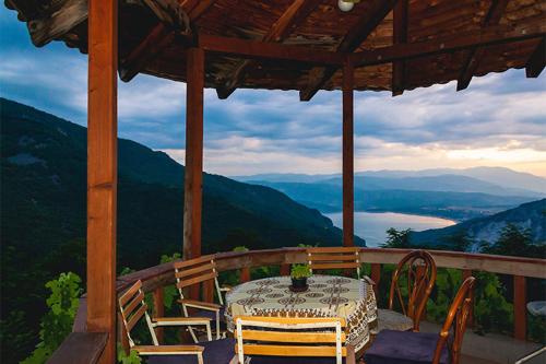 Балкон, Villa Gorno Melnicani in Дебар