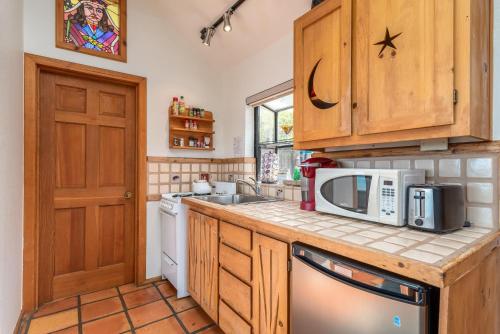 Moonstar Cottage - image 11