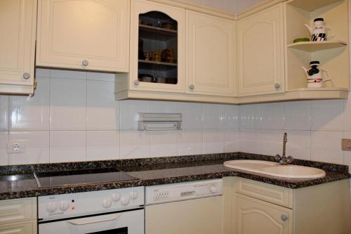  Apartamento Lagomar in 36960 Sanxenxo