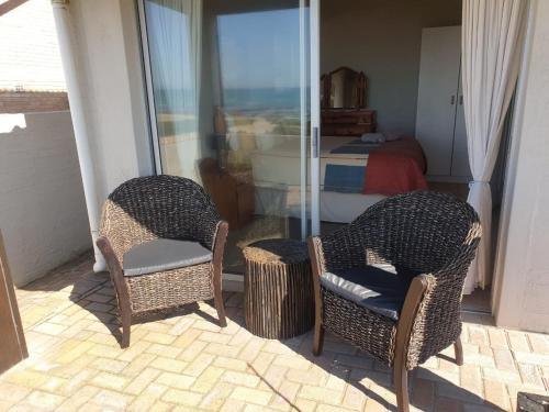 The Sparrow's Nest Beach-Front Self-catering The Sparrow's Nest Beach-Front Self-catering