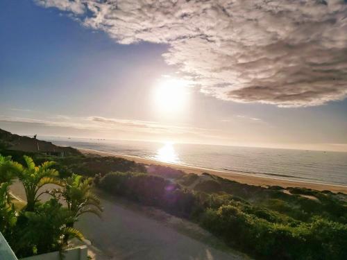 The Sparrow's Nest Beach-Front Self-catering The Sparrow's Nest Beach-Front Self-catering