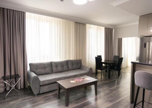 Downtown Suites Yerevan - image 5