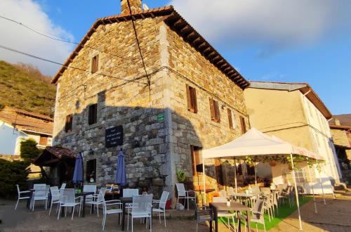  Refugio La Ardilla Real in Santa Maria de Valdeón