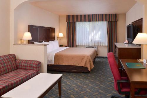 Quality Inn & Suites Walnut - City of Industry