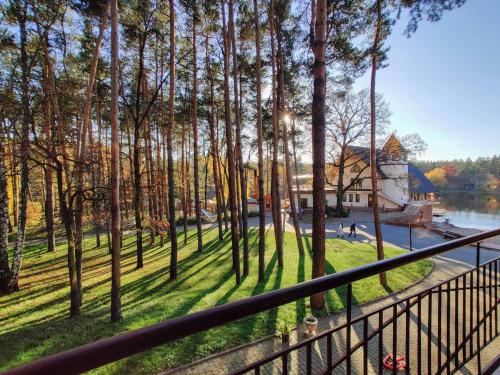 Kert, Заміський комплекс "Пуща Лісна" (Заміськии комплекс "Пуща Лісна") in Bucha