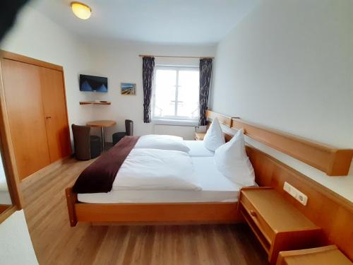 Hotel Café Alt-Piesport (Hotel Cafe Alt-Piesport) in Piesport