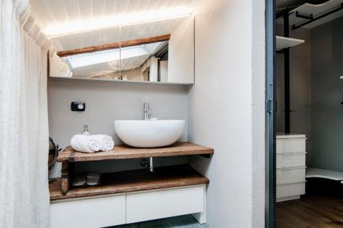 Three-Bedroom Apartment image 3