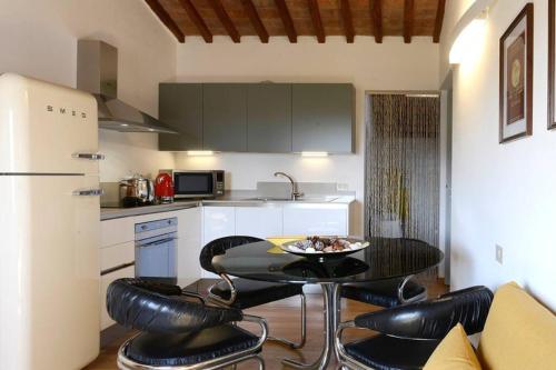 кухня, Green Bike Vintage Tuscany - Countryside holiday apartment with pool in Капанолі