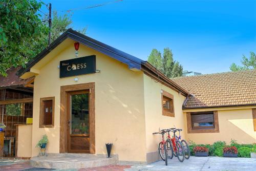 Vila Chess - image 8