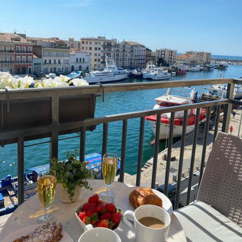 Le Petit Bijou Sète, quatre appartements au centre ville, trois avec vue canal - Location saisonnière - Sète