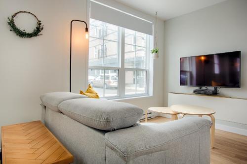 (112) Loft Queen Bed – Ground Floor
