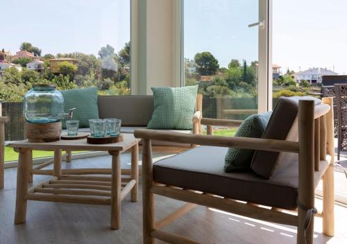 Konyha, Chillout House with heated pool 29 C Sea & Mountain view in Santa Susanna