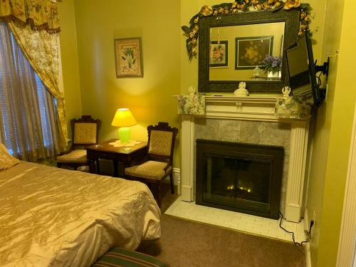 Bayberry House Bed and Breakfast in Steubenville, USA