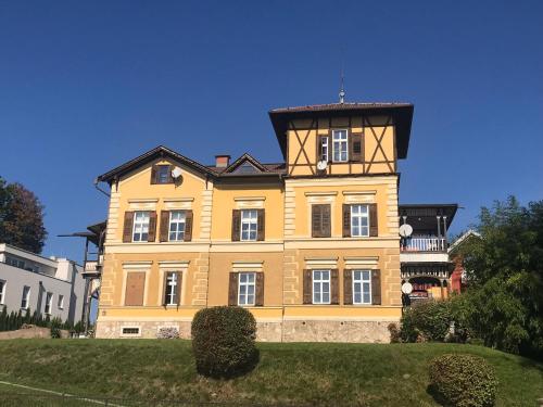 Historische Villa im Zentrum Velden in Velden am Wörthersee, Österreich