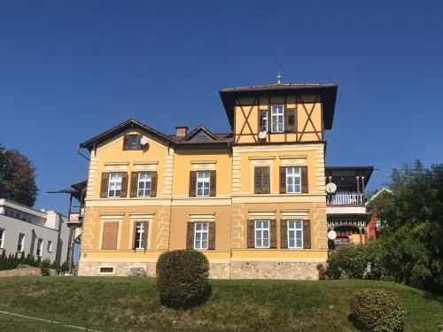 Historische Villa im Zentrum Velden in Velden am Wörthersee, Österreich