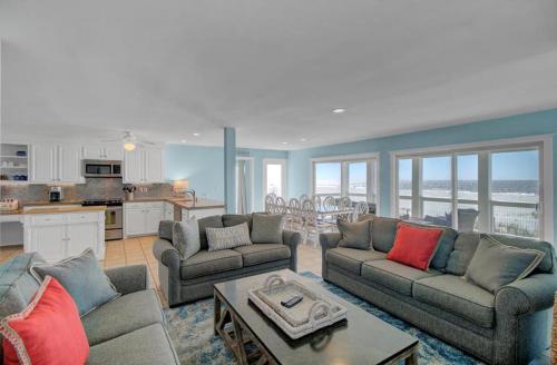14 Beachwood East - image 2