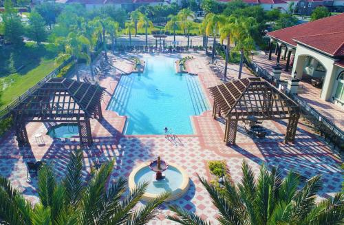 6BR Mansion - Luxury Resort - Private Pool and Games Room!