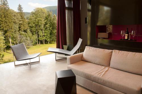 Létesítmények, Miura Hotel in Celadna