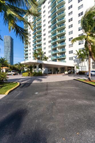 Sunny Isles Ocean Reserve Superb Condo Apartments