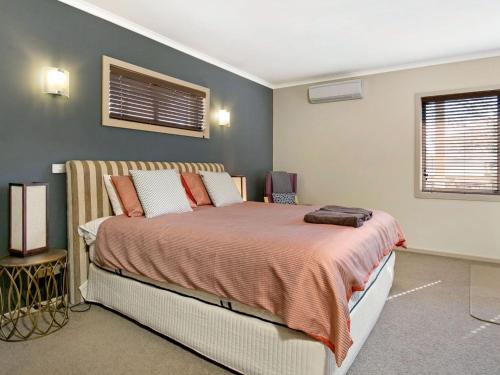Holiday Home image 6