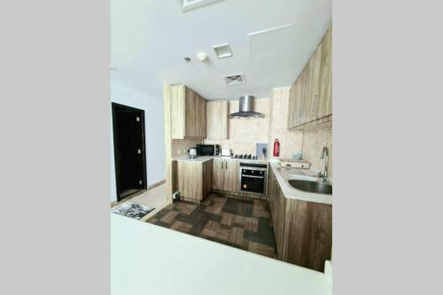 Never lived in unit for immediate occupancy in Dubai Sports City
