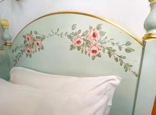 Single Room image 10