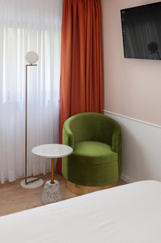 De Cardo Boutique - image 7