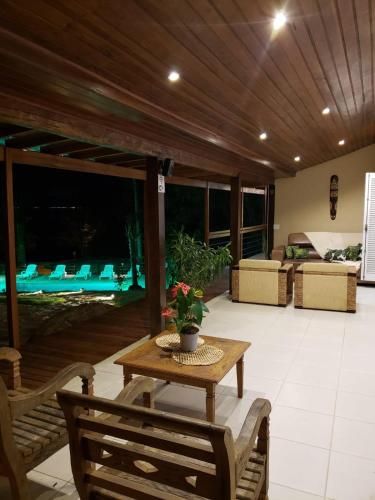 La Bella Suítes (La Bella Suites) in Praia do Viana