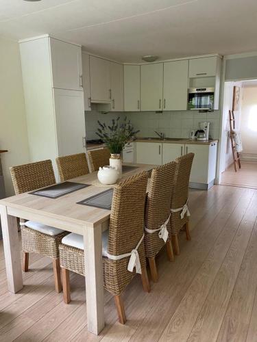 Bungalow Scheldezicht in Zeeland dicht bij zee in Tholen
