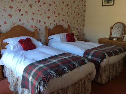 Whashton Springs Farmhouse B&B - image 11