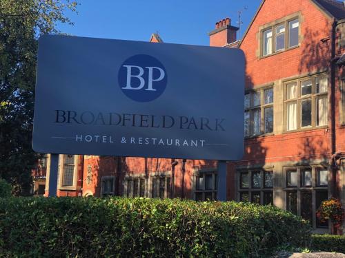 Broadfield Park Hotel