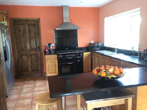 Beautiful 5-Bed House in Mullaghland