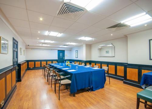 Staindrop Lodge Hotel - image 4